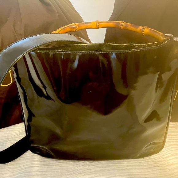 Gucci AUTHENTIC Vintage Black Patent Leather Bamboo Handle Shoulder Bag - Picture 1 of 13